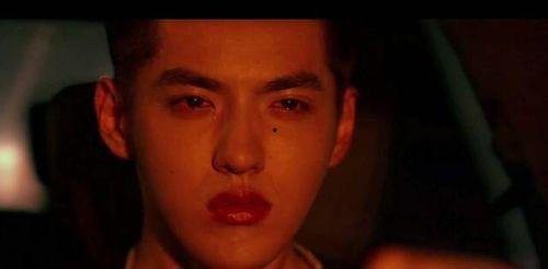 娱乐圈真热闹吃瓜群众,真热闹，吃瓜群众纷纷围观！